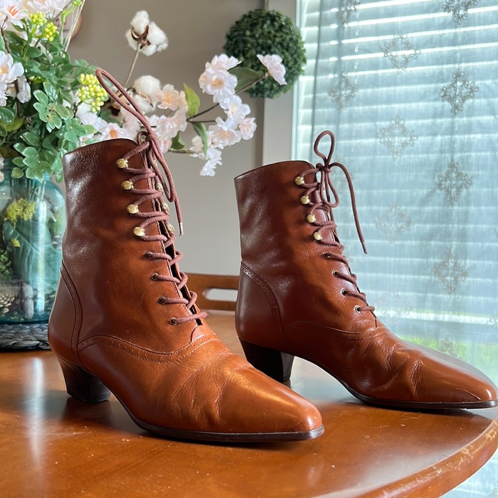 Vintage Connie “Nadine” Leather Lace Up Dress Boots
